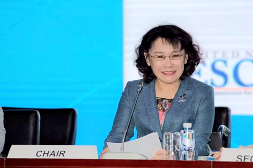 ͼΪ����Ժ�й�ί�����Ρ��й�������ϯ�ź����´�